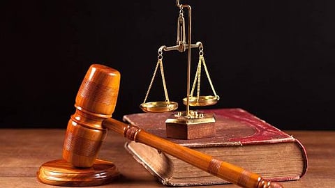 अनधिकृत विरोध प्रदर्शन के लिए 100 से अधिक लोगों के खिलाफ प्राथमिकी