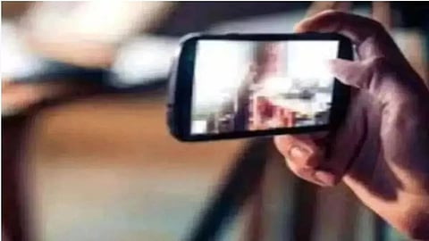 वीडियो वायरल करने की धमकी देकर छात्रा से गैंगरेप : 'सैफी कैफे' के मालिक सहित 7 पर FIR दर्ज