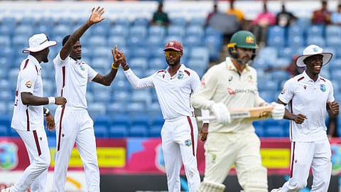 वेस्टइंडीज ने ऑस्ट्रेलिया को 225 रन पर समेटा 