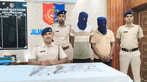 हथियार के साथ गिरफ्तार दोनों अभियुक्त