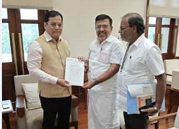 अंडमान में 1200 यात्री वाले दो जहाजों निर्माण कार्य फिर से शुरू करने की मांग