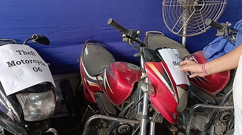 मालदा में बिहार नंबर प्लेट वाली बाइकों की एंट्री पर सियासत गरम