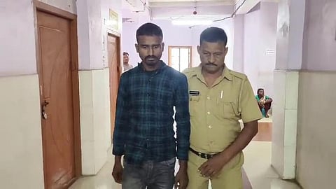 सिकंदर हत्याकांड : जलपाईगुड़ी से गिरफ्तार सम्राट खान की विष्णुपुर अदालत में पेशी    