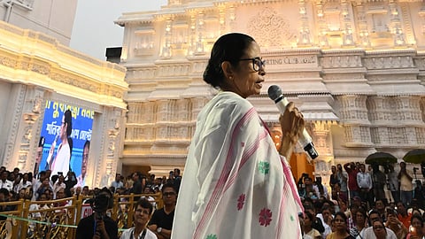  मुख्यमंत्री ममता बनर्जी