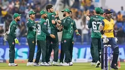 Pakistan hopes of reaching Asia Cup final remain