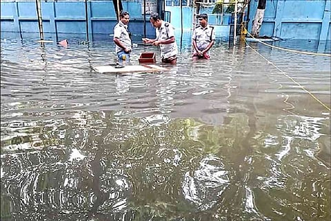 खुल रहे हैं स्कूल, सैनिटाइजेशन व सफाई की ओर दिया जा रहा विशेष ध्यान