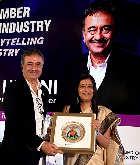 एमसीसीआई अध्यक्ष प्रीति ए. सुरेका और राजकुमार हिरानी