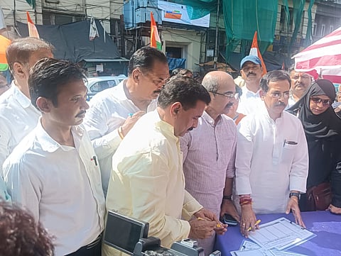 कांग्रेस ने राज्य में जुटाये 2 लाख हस्ताक्षर