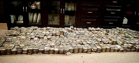 5 crore cash, 1.5 kg gold seized from the premises of a corrupt DIG