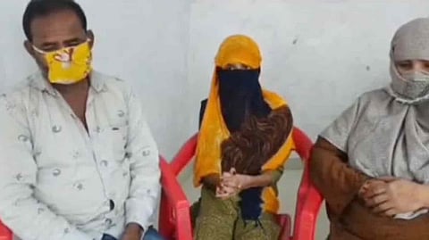 नाबालिग लड़की ने किया देवी-देवताओं का अपमान