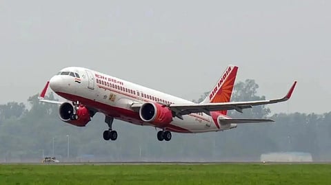 मंगोलिया में फंसा एयर इंडिया का विमान 228 यात्रियों को लेकर दिल्ली लौटा