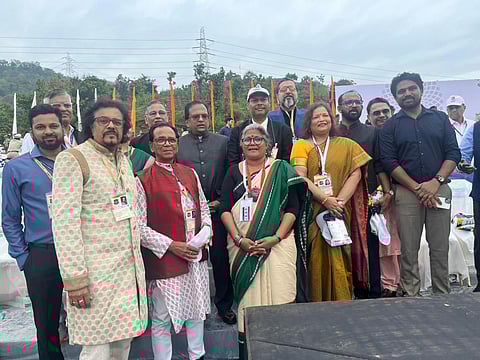 सरदार वल्लभभाई पटेल की 150वीं जयंती के उपलक्ष्य में, यह प्रस्तुति उनकी एकता की विरासत को एक शानदार सांस्कृतिक सलामी के रूप में प्रस्तुत की गई। उपस्थित थे इटरनल साउंड्स से बिक्रम घोष और गौरांग जालान, संस्कृति मंत्रालय के विशेष अतिथिगण