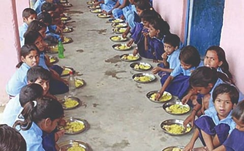 Poisonous snake skin found in Anganwadi khichdi, 20 children fall ill