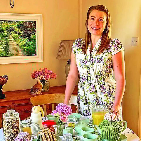 क्या आप ‘ट्रेडवाइफ’ का अर्थ जानते हैं?