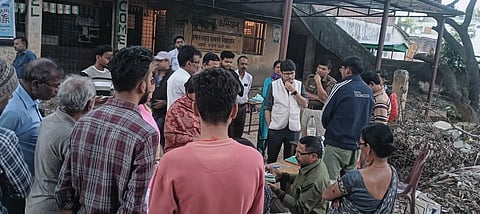 एसडीएम ने समस्याओं के समाधान के लिए लोगों से की चर्चा