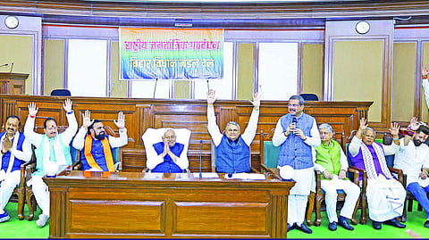 शपथ ग्रहण में ताकत दिखायेगा NDA