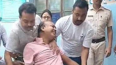 BLO faints in habra due to work pressure from SIR!