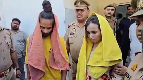 प्रेमी के साथ 8 महीने से जेल में है बंद