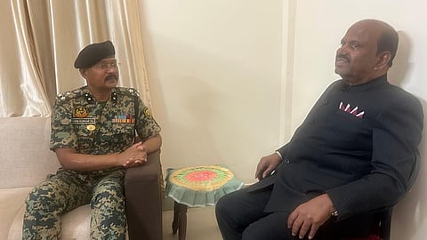 सीमाई क्षेत्रों का जमीनी हालात जानने पहुंचे राज्यपाल