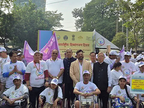 नेशनल इंस्टीट्यूट फॉर लोकोमोटर डिसऐबिलिटीज द्वारा मंगलवार को विश्व दिव्यांग दिवस पर आयोजित रैली में उपस्थित स्पेशल ओलंपिक्स भारत के उपाध्यक्ष व  स्पेशल ओलंपिक भारत, सीए पवन कुमार पाटोदिया, अध्यक्ष स्पेेशल ओलंपिक पश्चिम बंगाल सुभाष चन्द्र अगरवाल, सी.एम.डी., मैथन अलॉयज लि., डॉ सिद्धार्थ पाण्डेय, चीफ एक्जुकेटिव ऑफीसर, एच.आर.डी. इंडिया, सुमित अगरवाल, ब्रांड अम्बेस्डर, एन.आई.एल.डी. एवं जे.एस.मेहता, संस्थापक एवं अध्यक्ष महावीर सेवा सदन, कोलकाता 