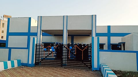 बोरो कार्यालय उद्घाटन के बाद भी 'चालू' होने का कर रहा है इंतजार 