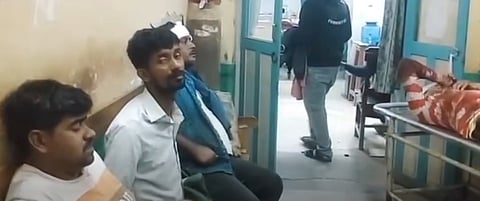 मारुति के डंफर के पीछे टकराने से घायल लोग