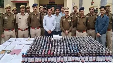  लगभग 3.5 लाख बोतलें बरामद