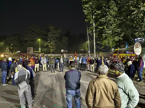 सीटू ने विभिन्न मांगों को लेकर सभा कर किया प्रदर्शन