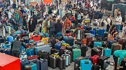 इंडिगो संकट पर हाईकोर्ट की सरकार को फटकार, पीठ ने पूछा - ‘ऐसी स्थिति कैसे उत्पन्न होने दी गई