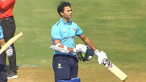 शतक ठोक कर जायसवाल ने बीसीसीआई को दिया संदेश 