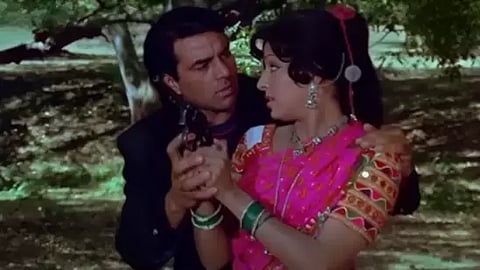 सिप्पी ने बताया: ‘शोले’ में धर्मेंद्र-हेमा का रोमांस असली था