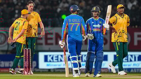 भारत ने दक्षिण अफ्रीका को सात विकेट से हराया