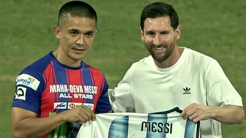 मेसी से मिलना एक सपना और फर्ज था : छेत्री