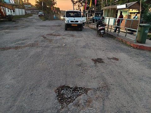 बाराटांग–ओरलकत्छा सड़क मरम्मत का मामला गंभीर