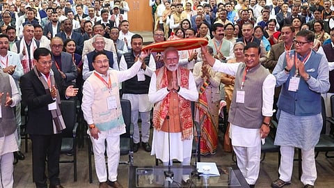 ब्रह्मपुत्र नदी में क्रूज पर ‘परीक्षा पे चर्चा’, पीएम मोदी से छात्रों ने क्या सवाल पूछे?