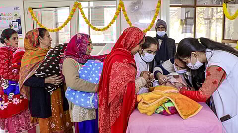 मुख्यमंत्री अब्दुल्ला का जम्मू कश्मीर को पोलियो मुक्त बनाने का संकल्प 