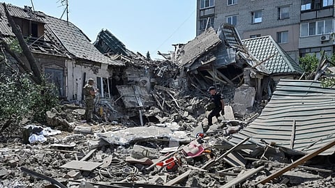 रूस ने यूक्रेन पर दागे 650 से अधिक ड्रोन और मिसाइलें, 3 की मौत 