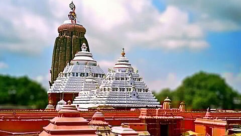 पुरी स्थित विश्वप्रसिद्ध श्री जगन्नाथ मंदिर