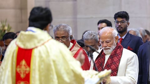 PM मोदी क्रिसमस के रंग में रंगे, ईसाई समुदाय की इन परम्पराओं को निभाया  