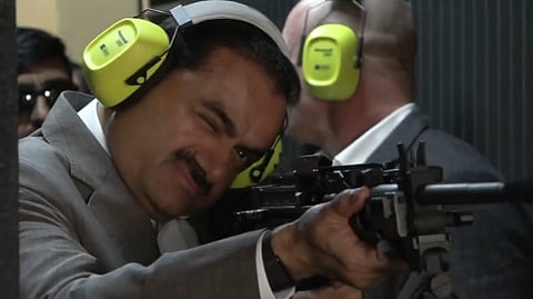 बड़ी सैन्य कंपनी बनने की ओर अग्रसर अदाणी डिफेंस, 1.8 लाख करोड़ की निवेश योजना

