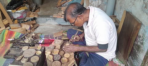 जब मिठाई बनती है कला, और कलाकार बन जाता है अनाम