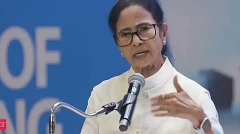 TMC स्थापना दिवस: ममता बनर्जी का संकल्प, 'दुष्ट ताकतों' के आगे नहीं झुकेंगे



