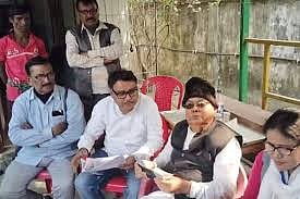 
विशेष सुविधा या तकनीकी गलती? SIR प्रक्रिया पर सियासी बहस