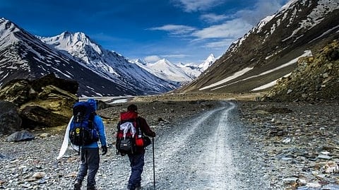 हिमाचल प्रदेश : ट्रेकिंग के लिए कांगड़ा जा रहे हैं तो जान ले ये बात 