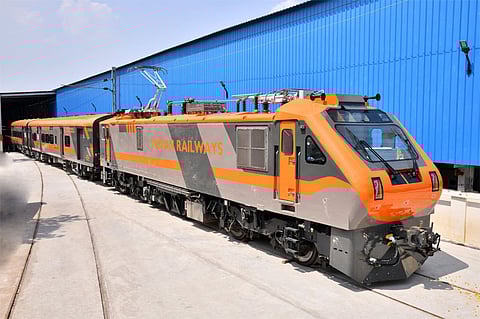 आम यात्री फिर केंद्र में: भारतीय रेल का बड़ा बदलाव, सस्ती, सुरक्षित और सुविधाजनक यात्रा पर फोकस