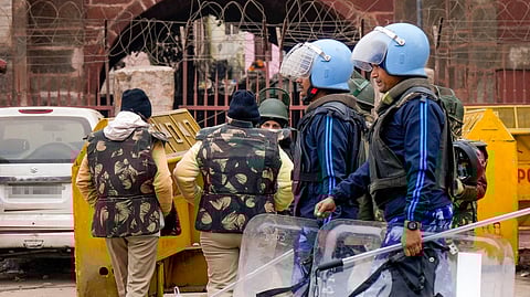 दिल्लीः हिंसा मामले में प्राथमिकी दर्ज, 5 अरेस्ट