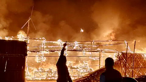 गंगासागर मेला स्थल पर लगी भयावह आग, कई टेंट जलकर राख 
