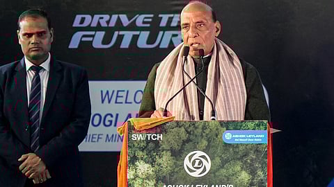 भारत अब कमजोर नहीं, अपने हथियार हम खुद बना रहे : राजनाथ