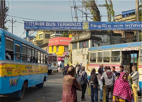 Private bus services are collapsing in North 24 Parganas! Routes have been reduced.
