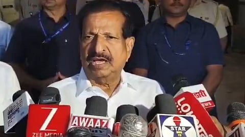 नवी मुंबई चुनाव: घंटों भागदौड़ के बाद मंत्री डाल पाये वोट